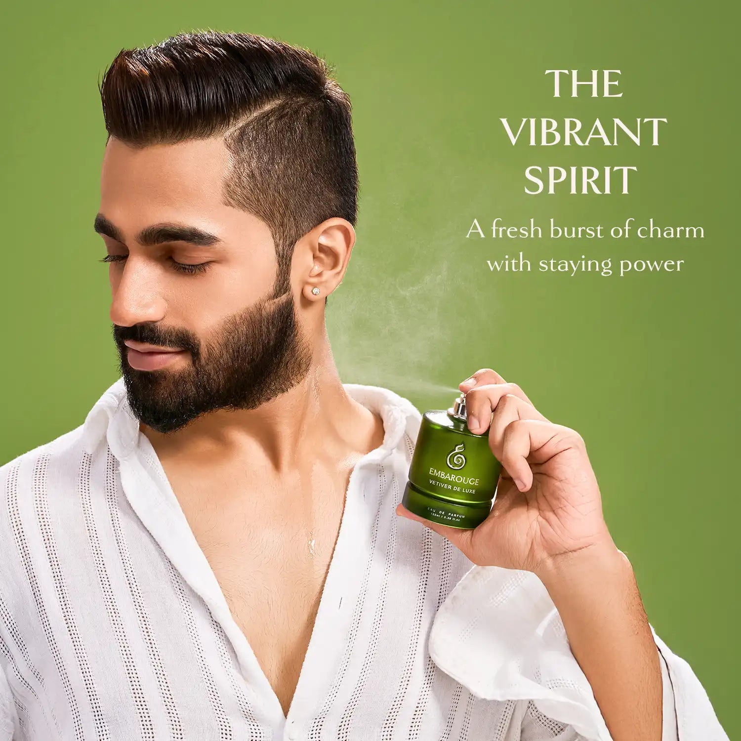 Man holding Embarouge Vetiver de luxe Luxury perfume for him Eau De Parfum 100ml lifestyle image